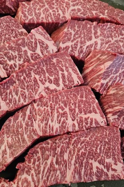 Fette di carne con fitta marezzatura