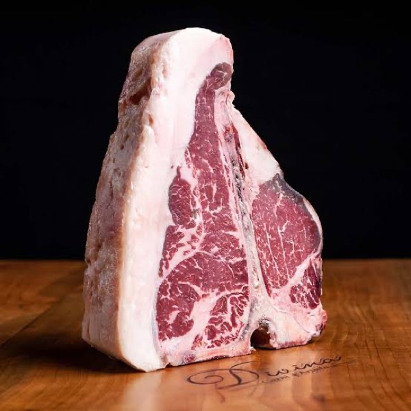 Costata con osso e grasso di copertura